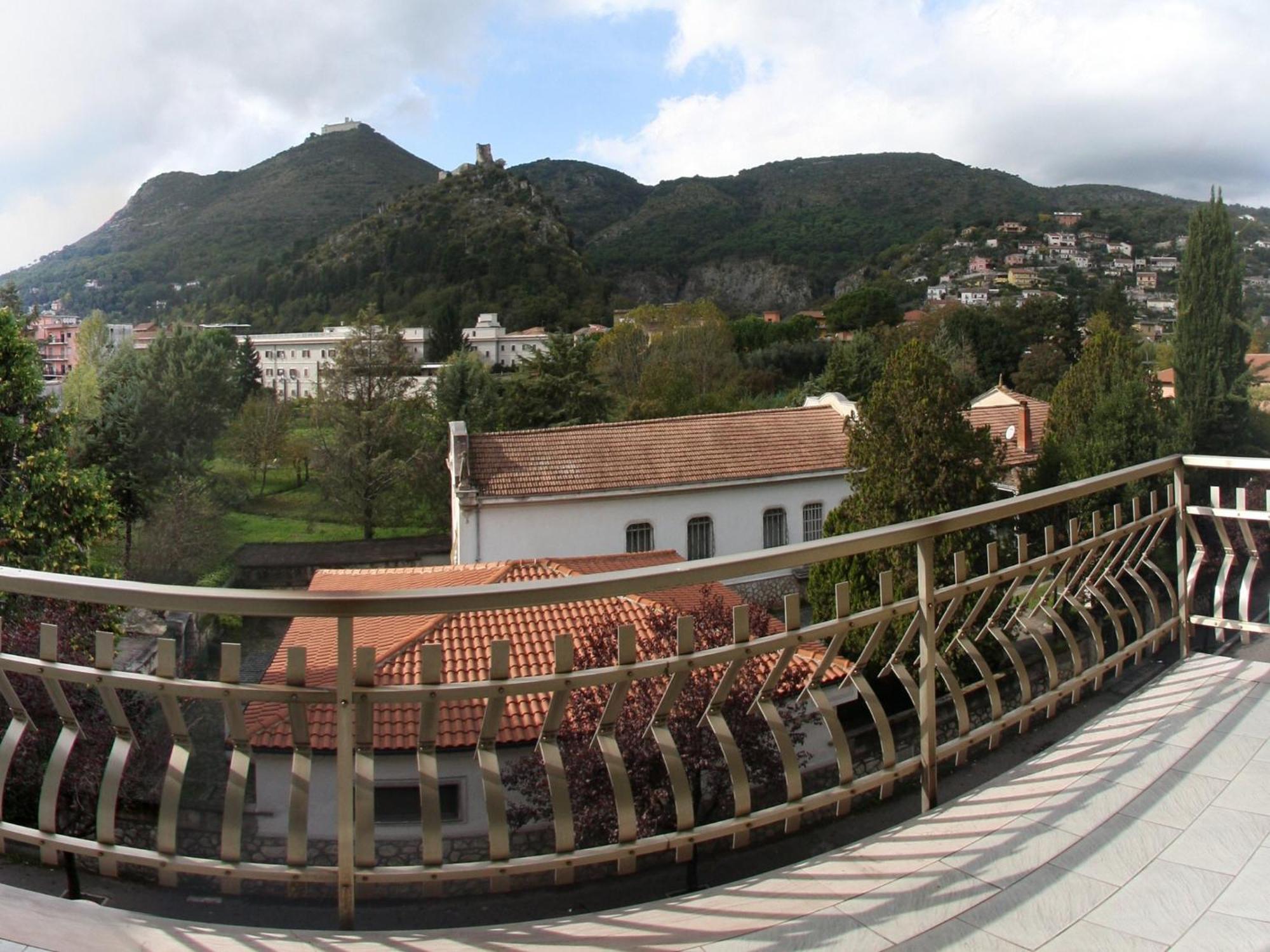 Hotel La Pace - Experience Cassino Eksteriør bilde